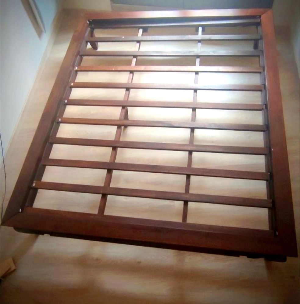 sommier � lattes en bois plein marron fonc�. 200 Argel�s-sur-Mer (66)