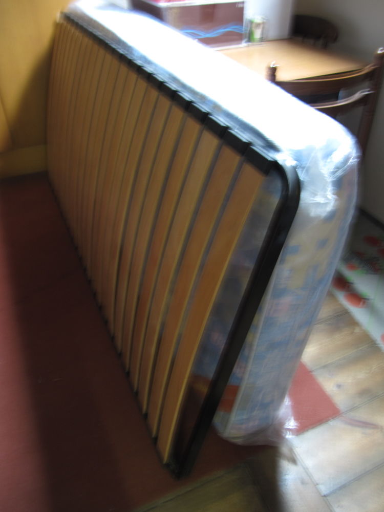 sommier � lattes + matelas 90 x 190 20 Villeneuve-d'Ascq (59)