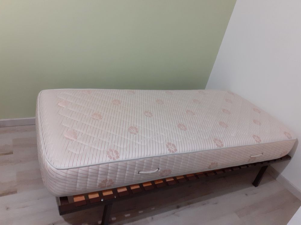 sommier lattes plus matelas 1 place 0 Ensu�s-la-Redonne (13)
