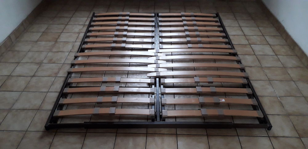 SOMMIER A LATTES REGLABLE EN LARGEUR 140 OU 160 X 190. 50 Fr�vent (62)