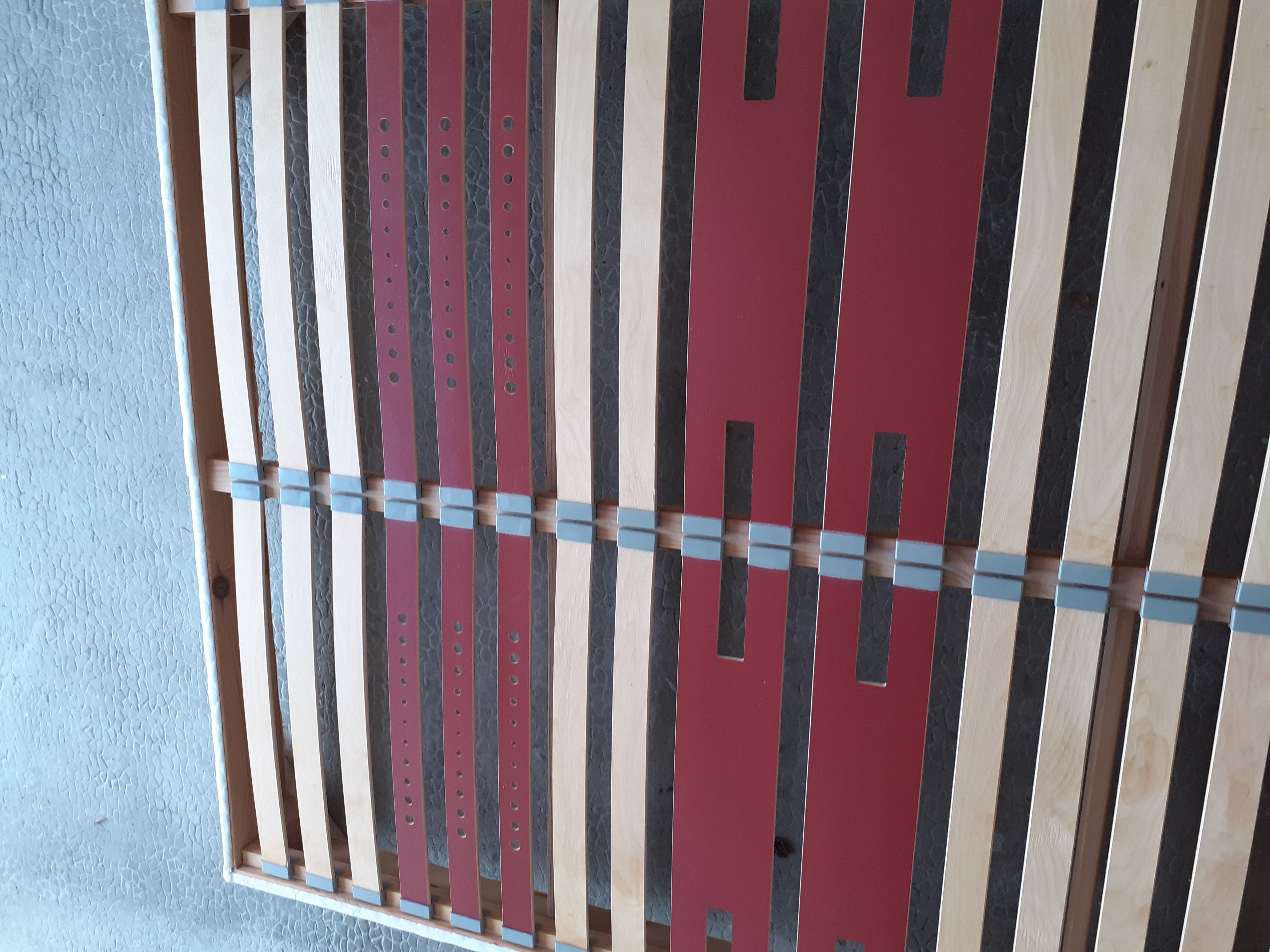 Sommier � lattes 120 Nantes (44)