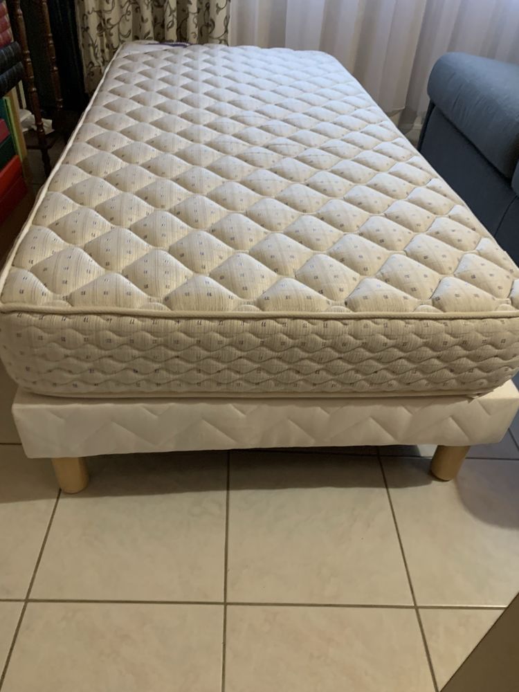 sommier et matelas Dunlopillo 1 personne 150 Templemars (59)