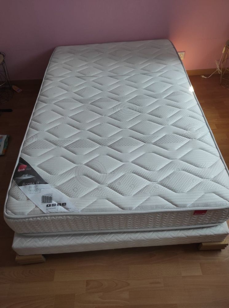 Sommier + matelas Epeda 250 Holtzwihr (68)