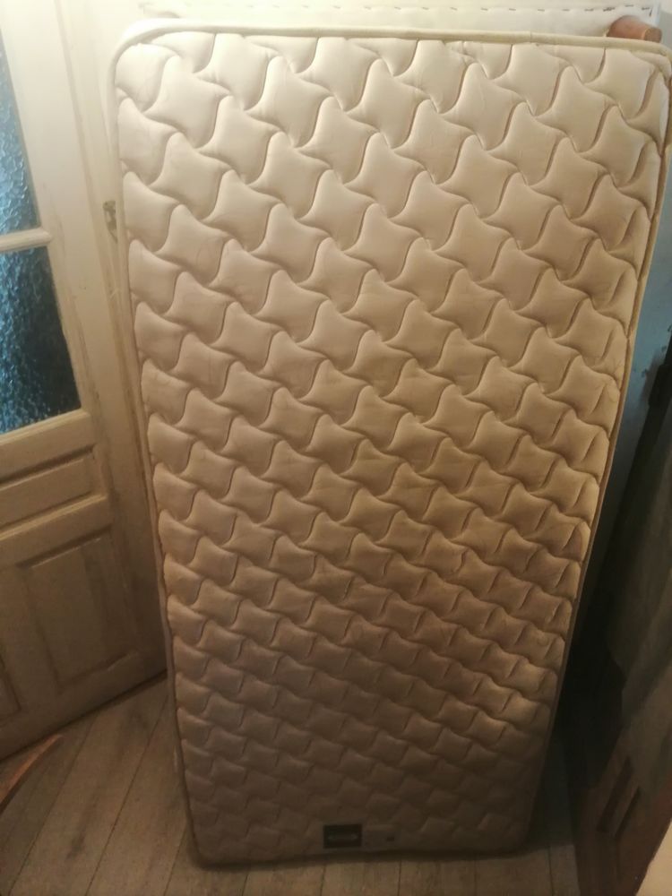 Sommier + matelas 90 cm 45 Mazamet (81)