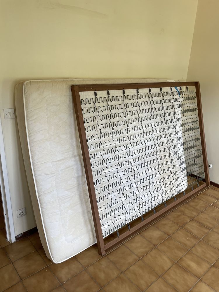 sommier et matelas 1,88 m x 1,39 m 0 Martinique (97)