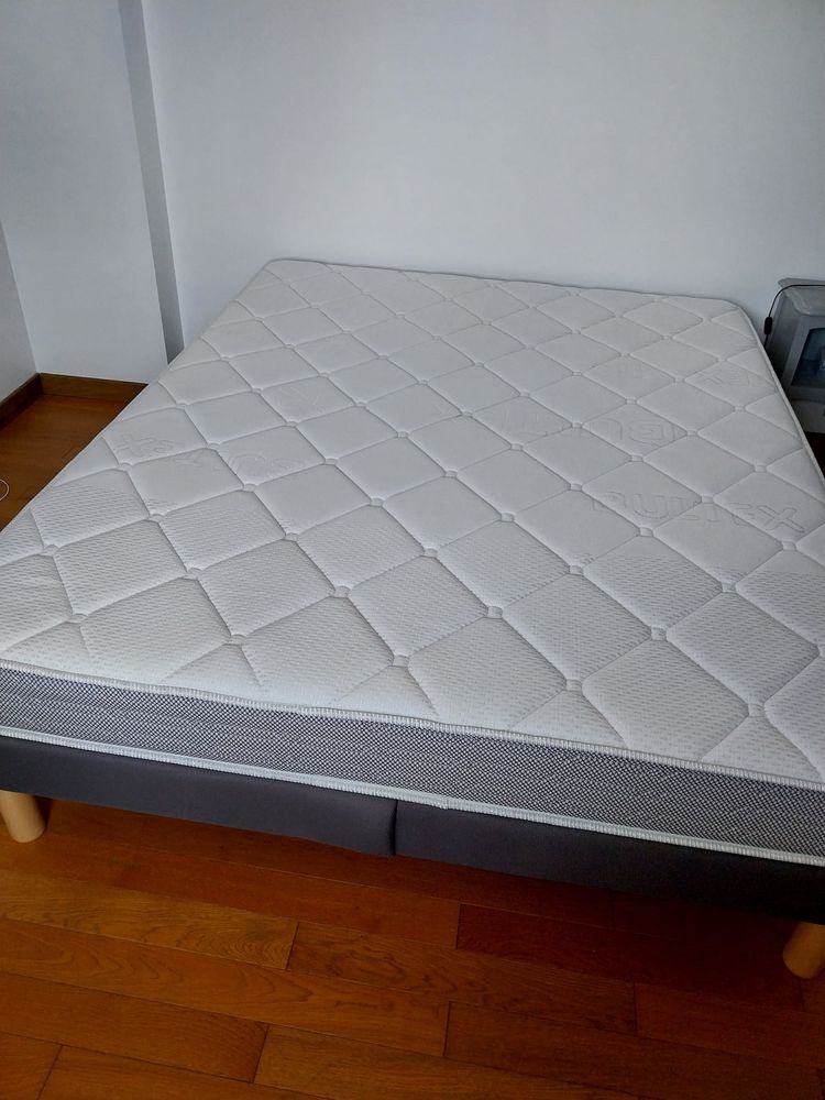 lit sommier +matelas 990 Saint-M�loir-des-Ondes (35)