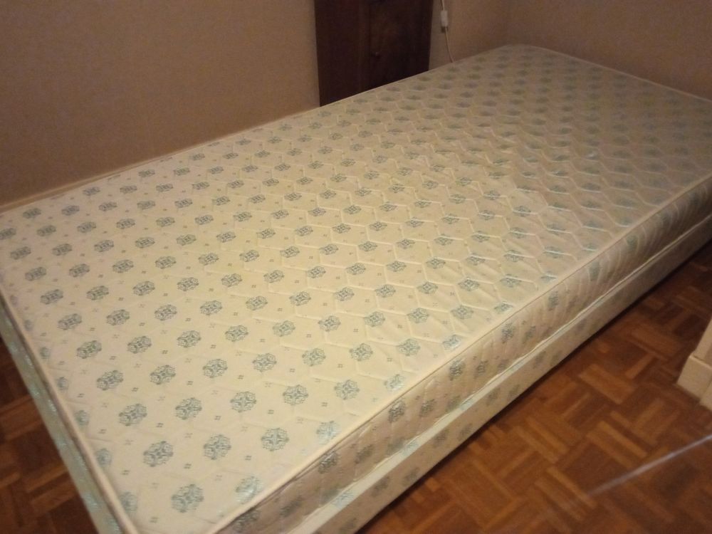 Sommier et matelas 200 Bourg-la-Reine (92)