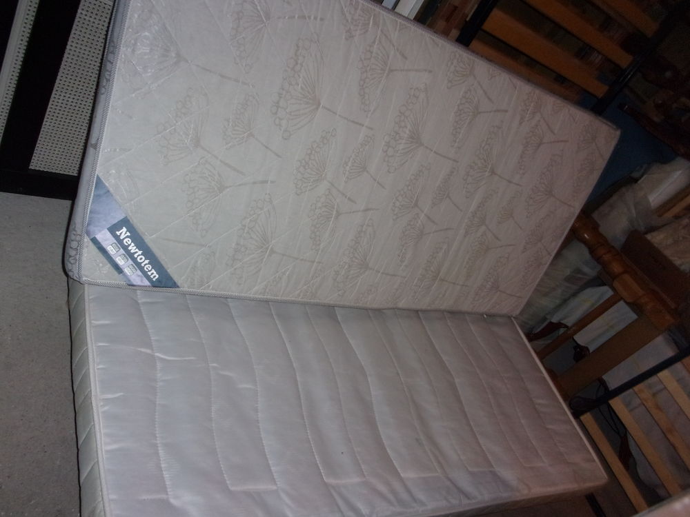 Lit sommier matelass� de 90/190 80 Saint-Andr�-les-Vergers (10)