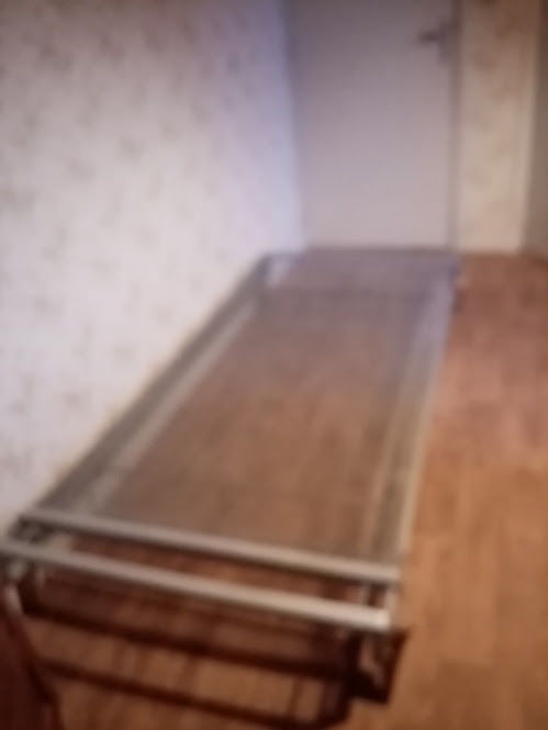 SOMMIER M�TALLIQUE AVEC PIEDS ET SON ENCADREMENT EN BOIS 0 Toulouse (31)