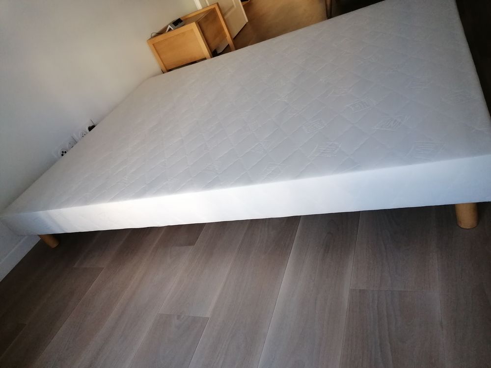 Sommier tapissier longueur =190 cm largeur =140 cm 50 Melun (77)