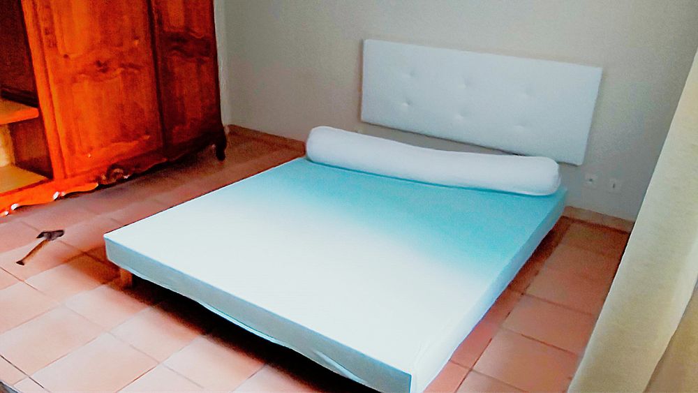Sommier tapissier neuf 240 Ar�s (33)