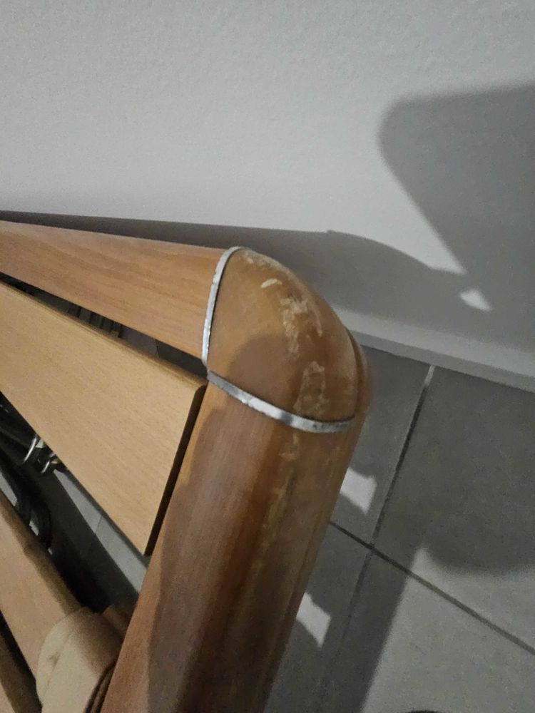 Sommier TRECA Signature 140x190 haut de gamme �  bon �tat 150 Saint-Hilaire (31)