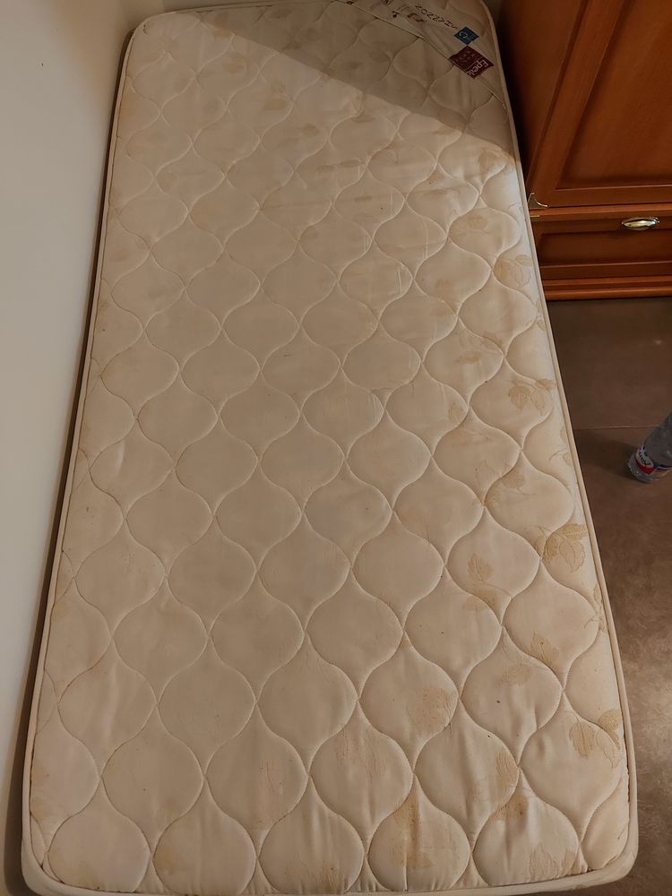 Lit + sommier 200 Sarrancolin (65)