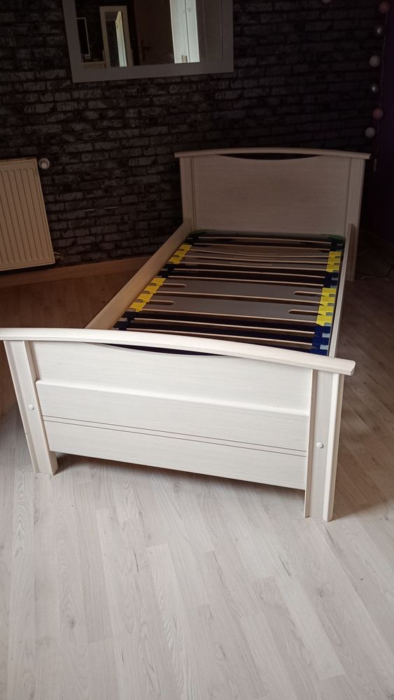 LIT + SOMMIER 0 F�rolles-Attilly (77)