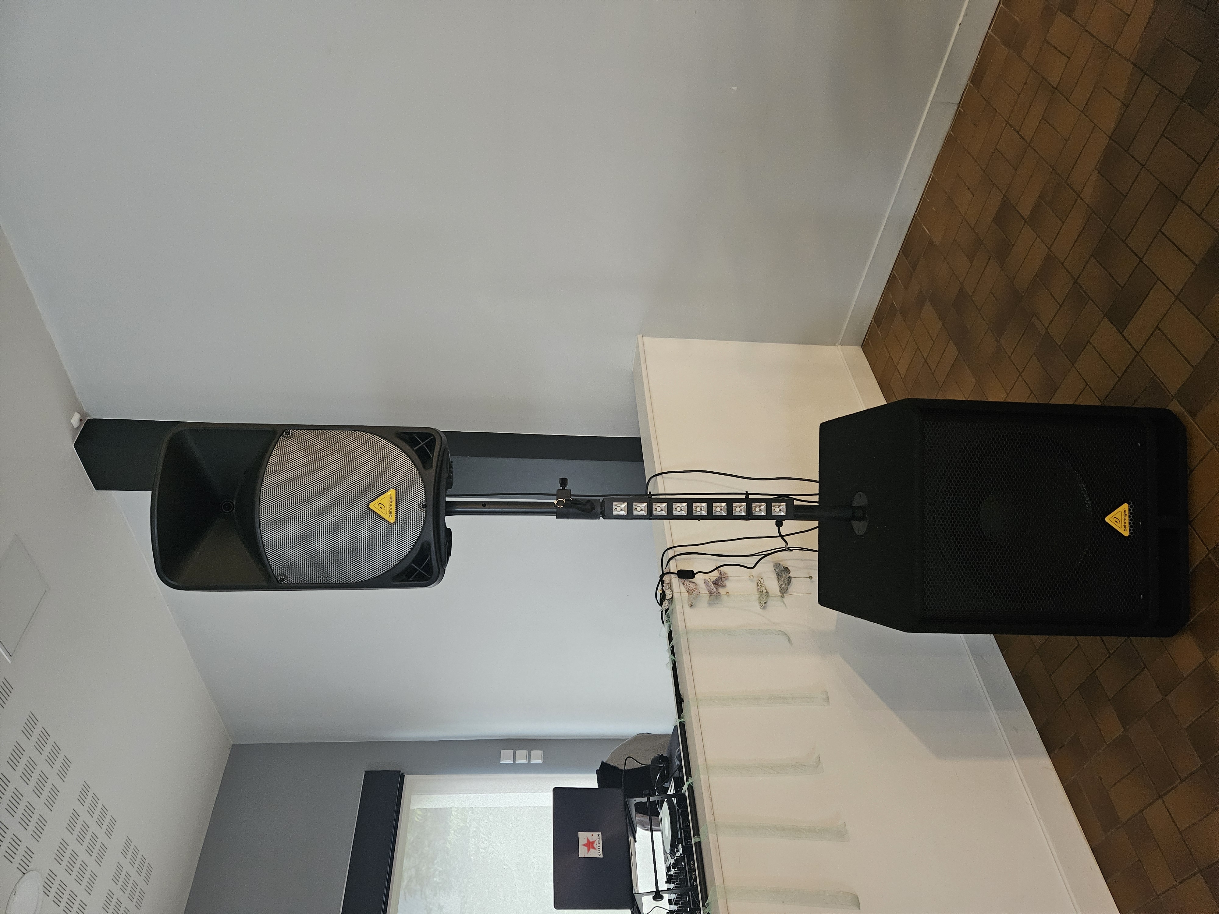 Sono complete berhinger 750 Lys-lez-Lannoy (59)