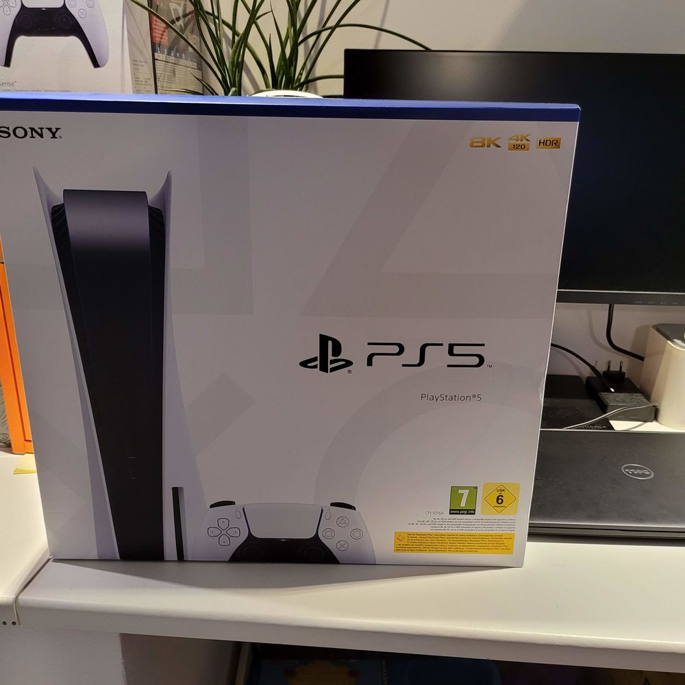 Sony Playstation 5 PS5 - Edition Standard - Neuve  799 Rognac (13)