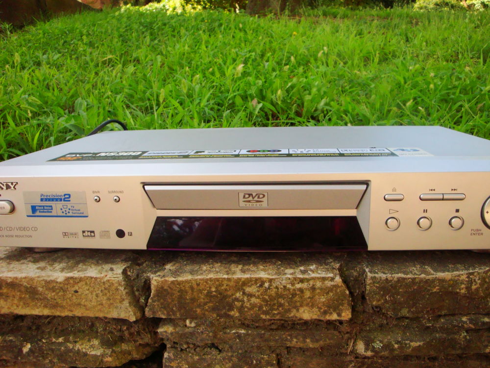 CD/DVD P- ns 300 SONY 20 Nimes (30)