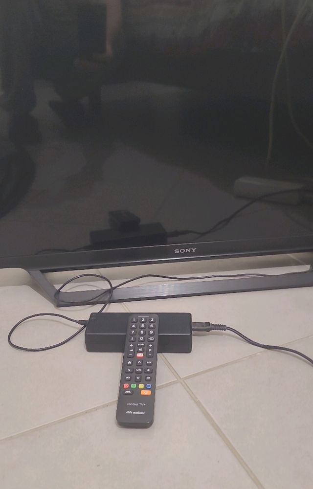 TV LED SONY 82 CM 75 M�ze (34)