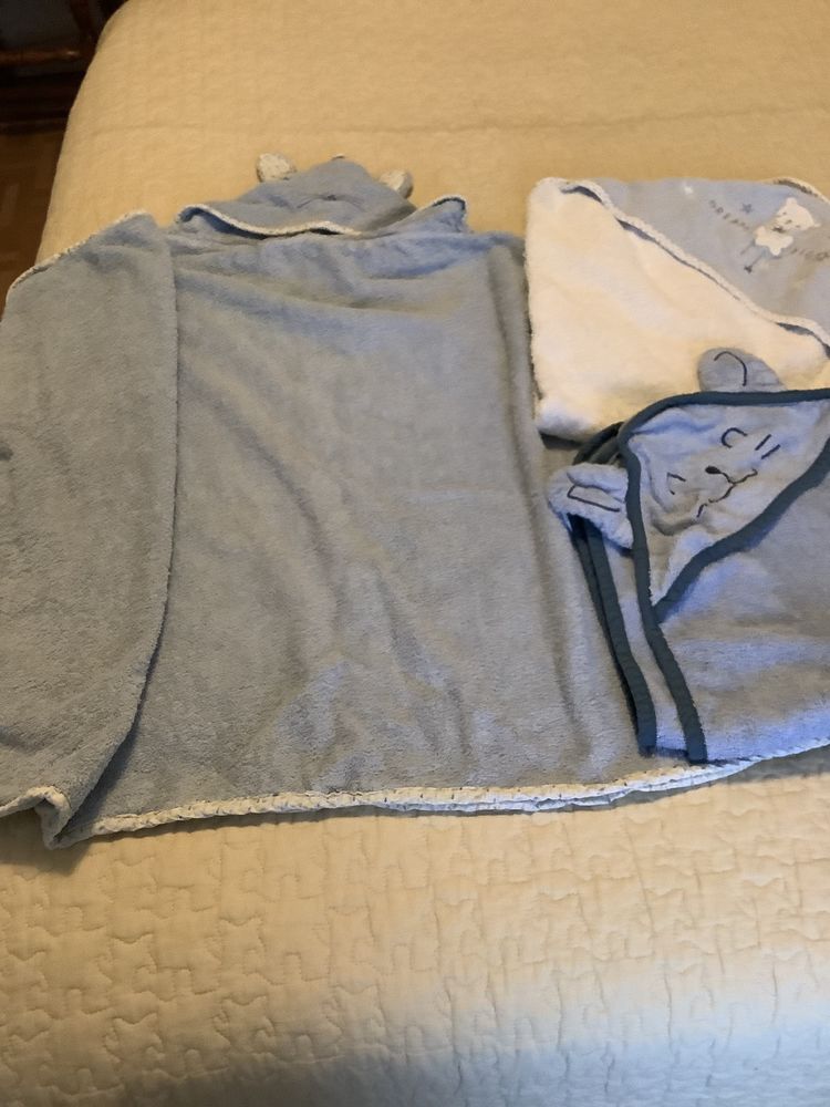 Lot de sortie de bain bebe 10 Suresnes (92)