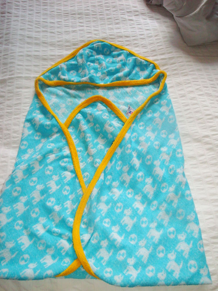 Sortie de bain 3 mois 5 Nimes (30)