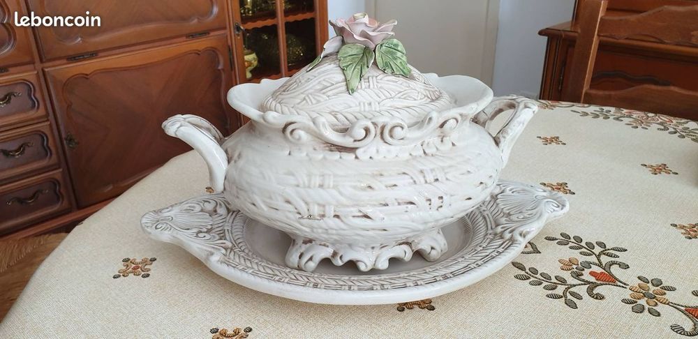 Soupi�re Ancienne
45 Langogne (48)