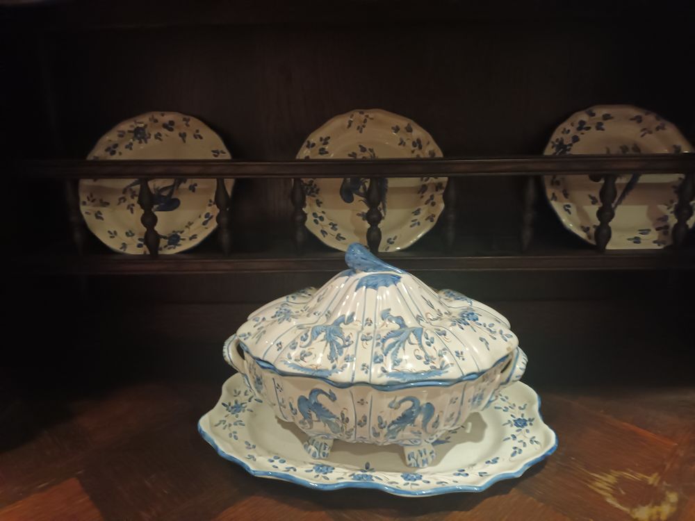 Soupi�re + 3 assiettes en porcelaine 50 Grenoble (38)