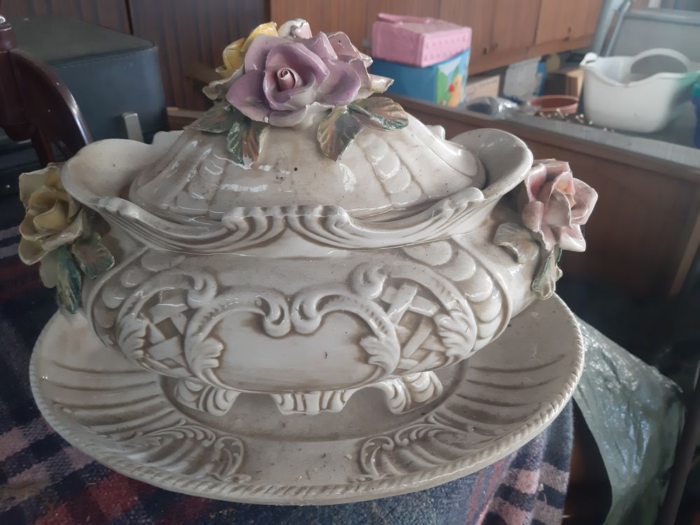 SOUPI�RE D�CORATIVE 30 Buxy (71)