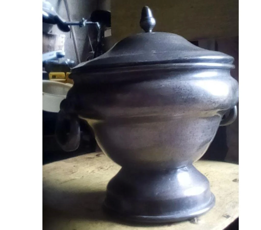 Soupi�re Etain Massif (Sn) NAPOLEON III 700 Suzannecourt (52)