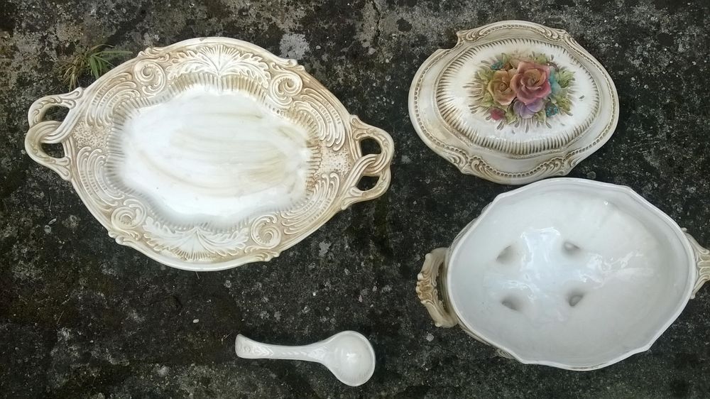 Soupi�re en Fa�ence
Ann�e 1950
50 Talange (57)