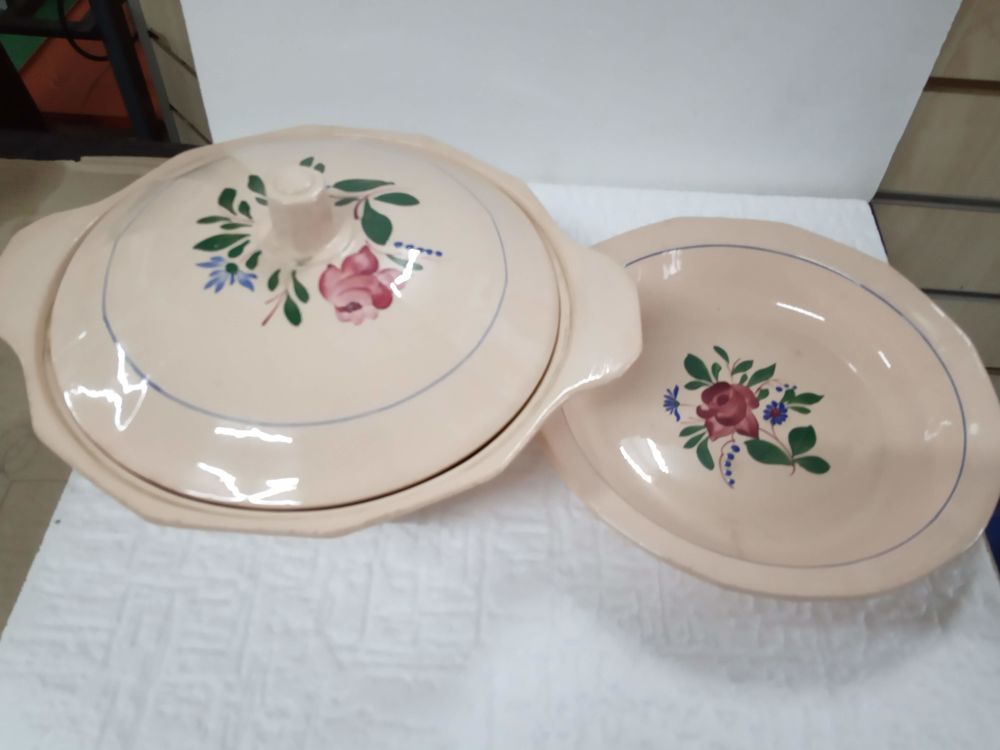 Soupi�re et plat assorti en porcelaine 20 Le Creusot (71)