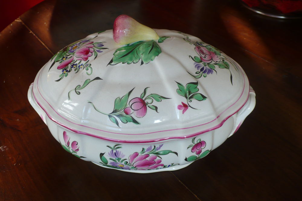 soupi�re en porcelaine de Luneville 58 Noisy-le-Grand (93)