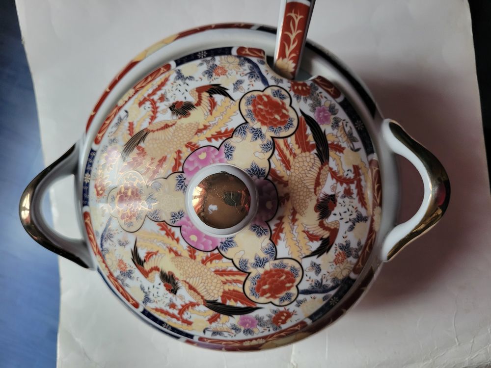 Soupi�re style chinois fleurs et poissons multicolores 20 Saint-Quentin (02)