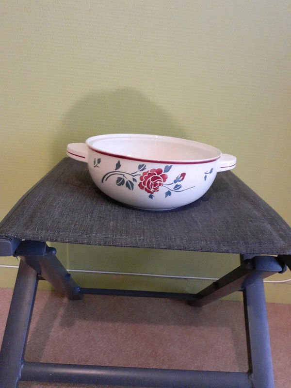 Soupi�re vintage 25 Ch�nehutte-Tr�ves-Cunault (49)