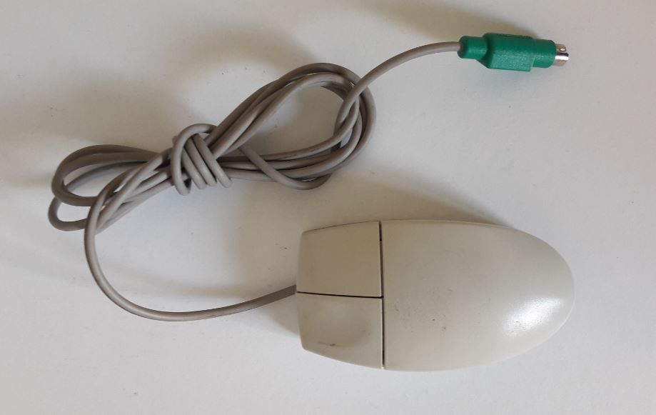 Souris � fils 2 Metz (57)