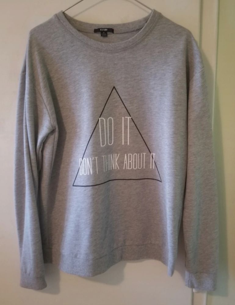 Sous-Pull Gris Graver de Kiabi 25 Nantes (44)