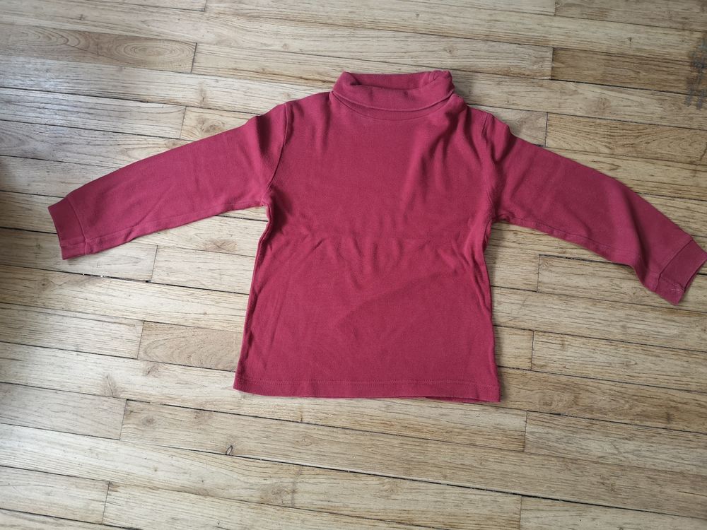 F 9 (14) - 6 ans - Sous-pull rouge  Kiabi Kids  1 Paris 13 (75)