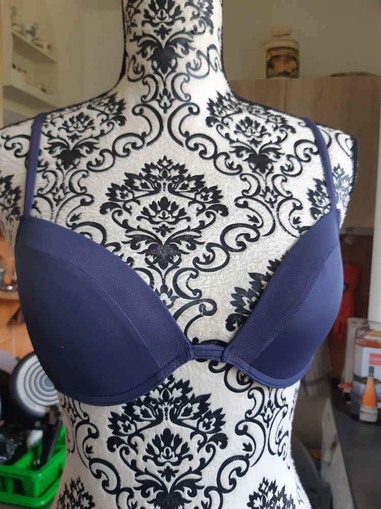 soutien gorge a armatures NEUF FREE taille 90C
7 Lyon 5 (69)