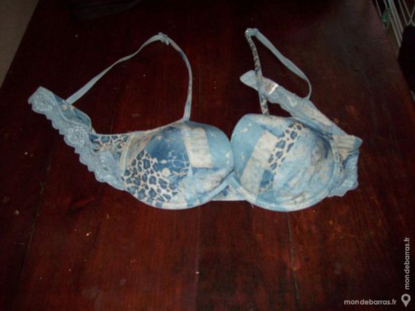 soutien gorge push up 95 D 10 Lyon 8 (69)