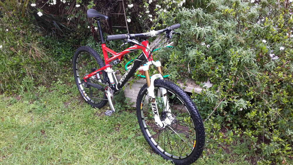 Specialized epic expert carbone 27.5 /26 1380 Toulon (83)