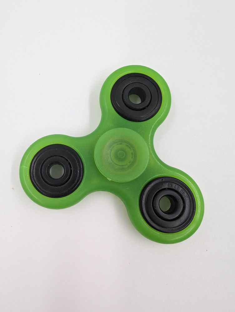Spinner vert pomme et noire neuf 1 Vulbens (74)