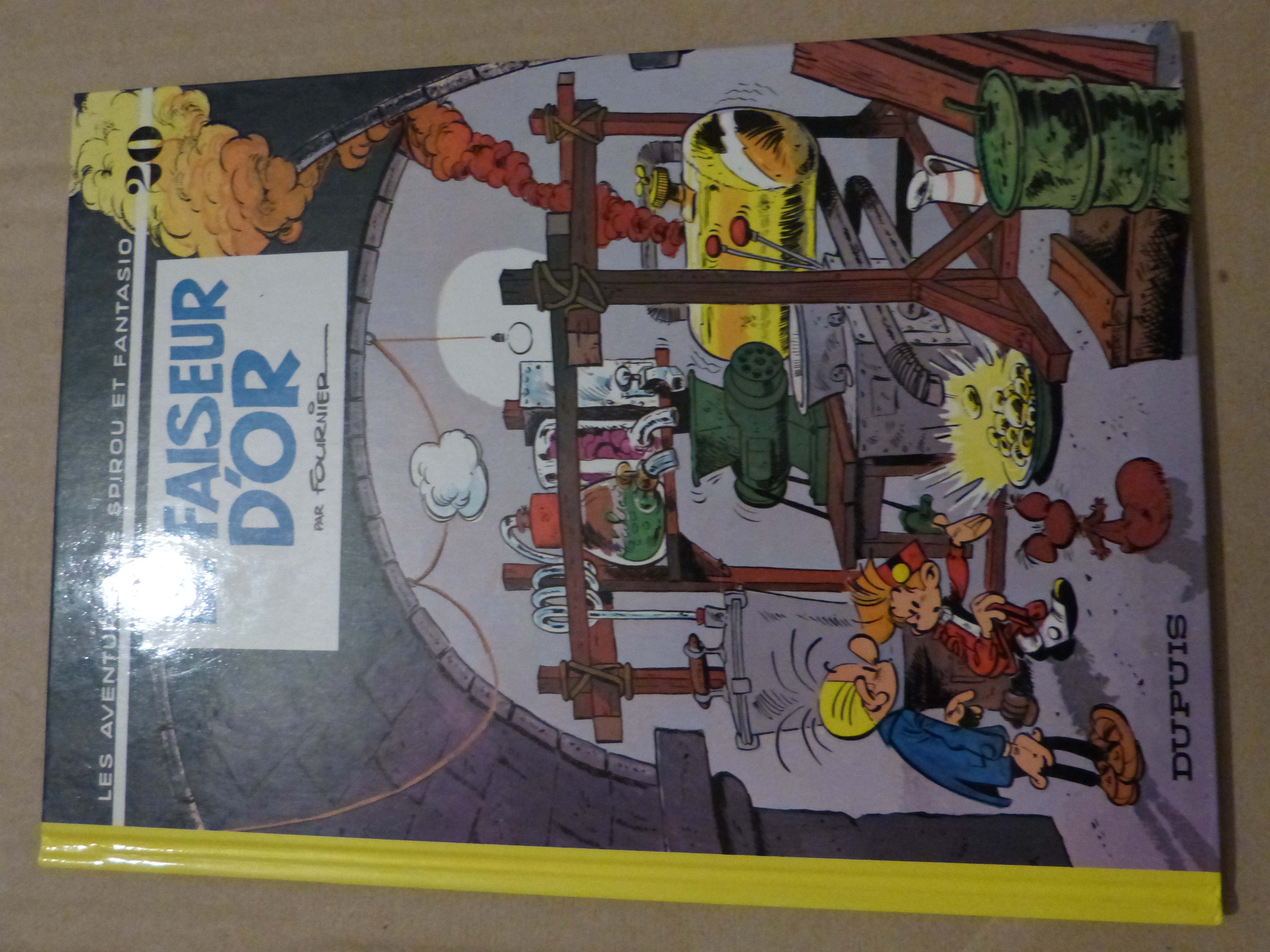 BD SPIROU ET FANTASIO N� 20 d�dicac�e par  J.C. FOURNIER 55 Brest (29)