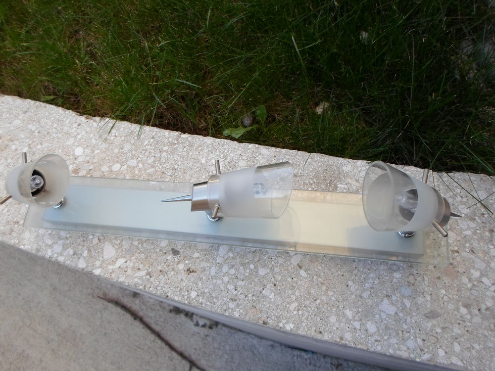 Spot Applique 10 Saint-Marcellin (38)