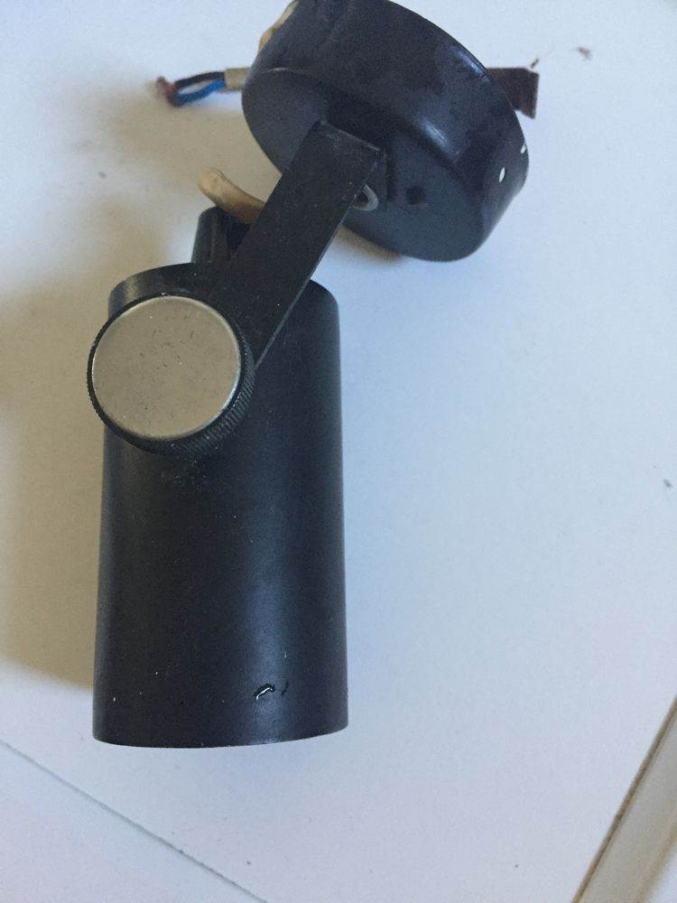 spot mural noir 5 Locon (62)