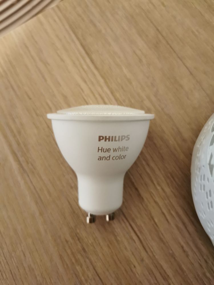 Spot Philips HUE GU10 LED WHITE AND COLOR AMBIANCE  20 Draveil (91)