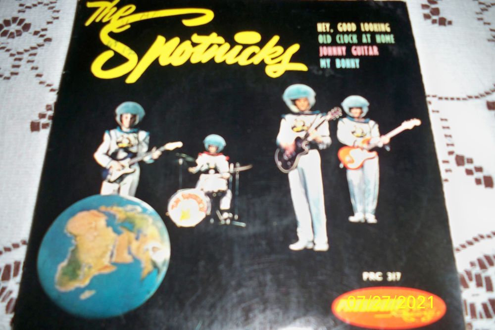 THE SPOTNICKS 45T 10 Sucy-en-Brie (94)