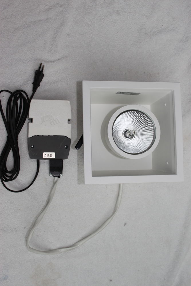 4 Spots encastrables neufs 25 Montigny-Lencoup (77)