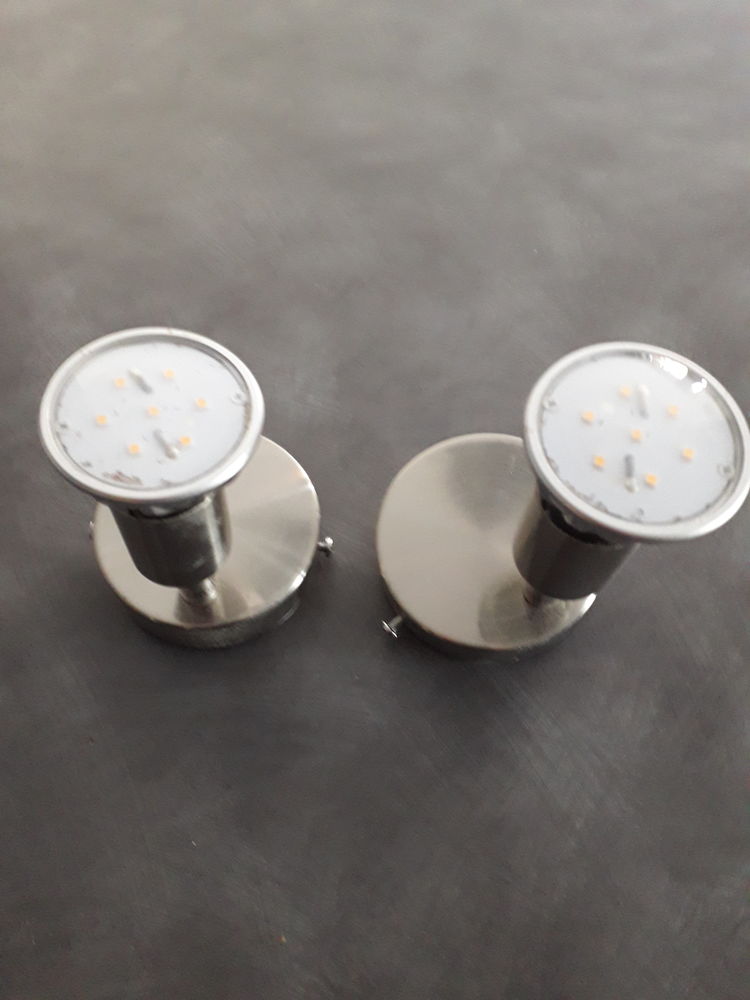 2 spots orientables aluminium 10 Arleux (59)