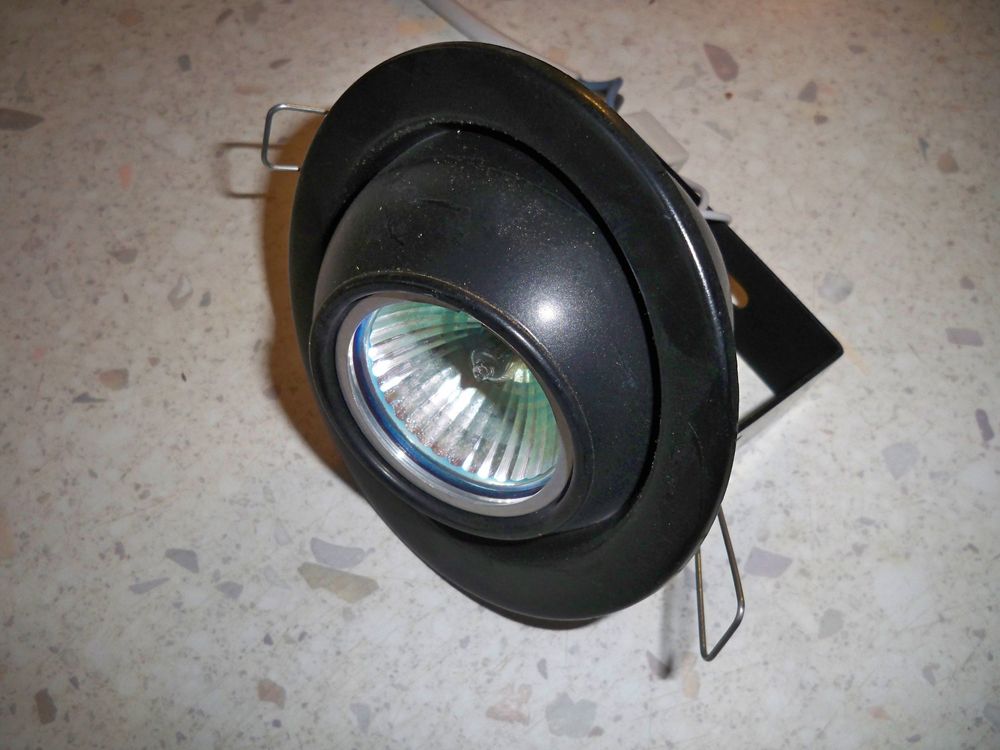 Lot de 5 Spots orientables noir TBT 12v 30 �tr�chy (91)