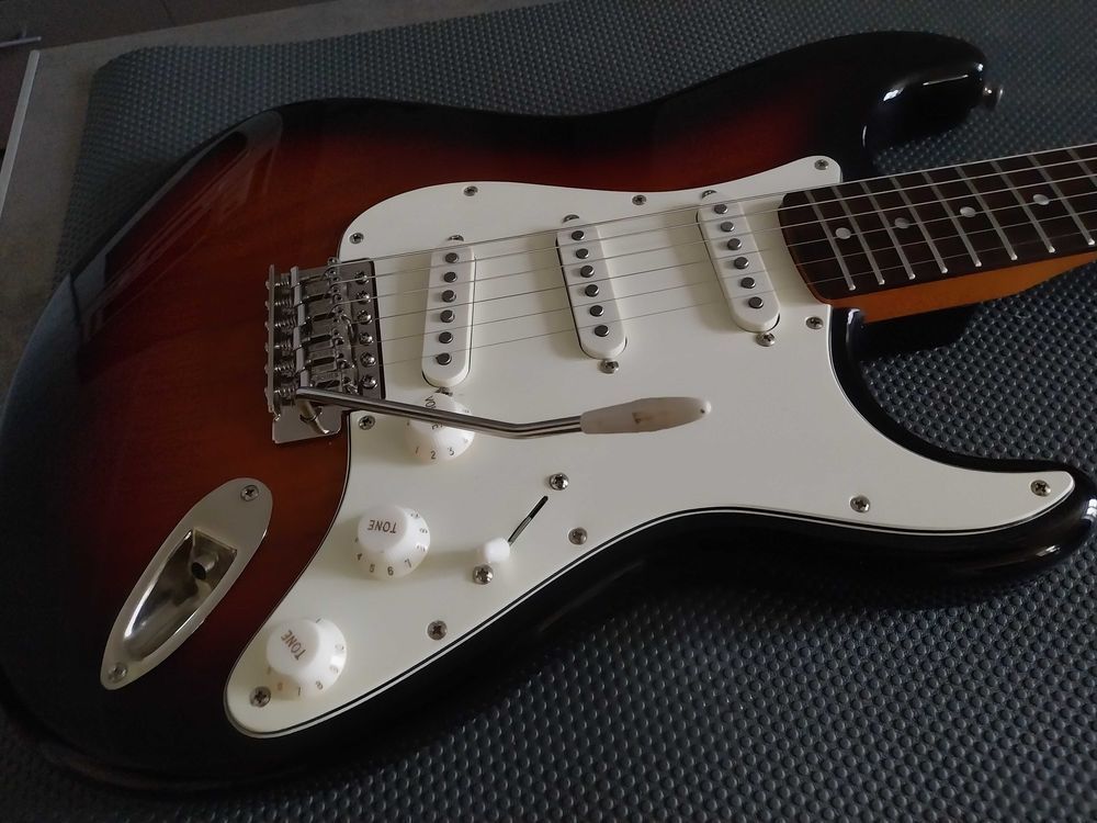 Squier CV 60S custom 380 Nieulle-sur-Seudre (17)