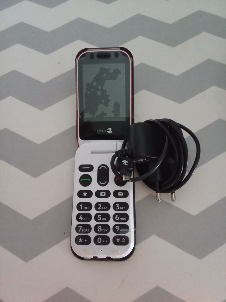 ssmarphone wiko+ telephone pliant doro 20 Ess�mes-sur-Marne (02)